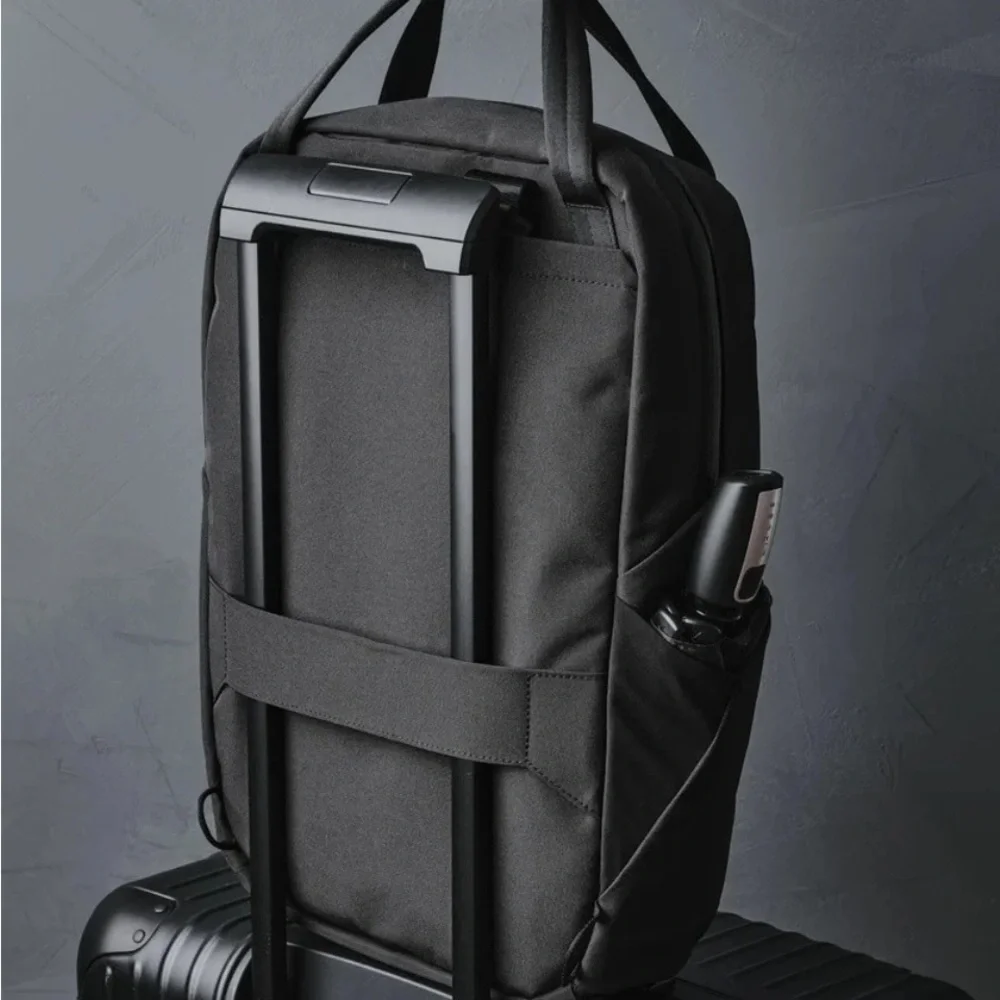 NWT Alpaka Bravo Totepack in black A4